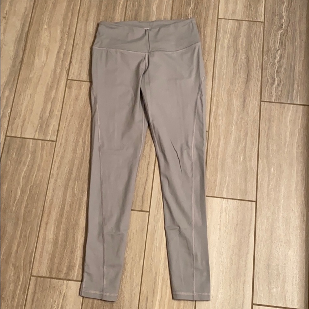 Victoria Sport Grey Leggings